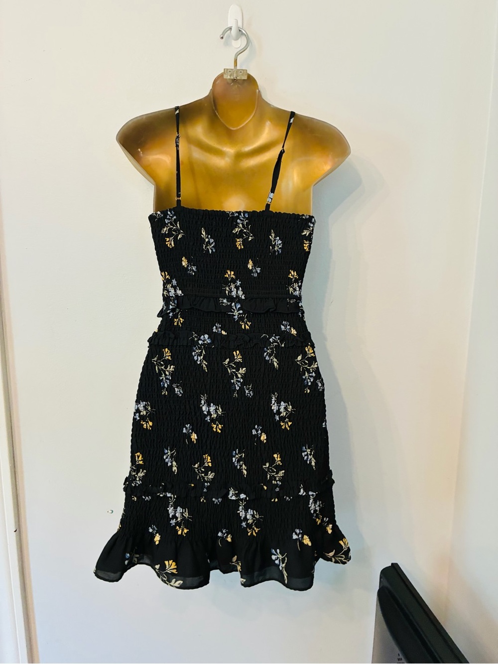 Abercrombie & Fitch Smocked Floral Mini Dress – Black – Size Small - Picture 6 of 7